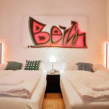 Staywell - Industrielles Loft Naehe Alexanderplatz Apartment Berlin