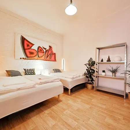 Staywell - Industrielles Loft Naehe Alexanderplatz Apartment *