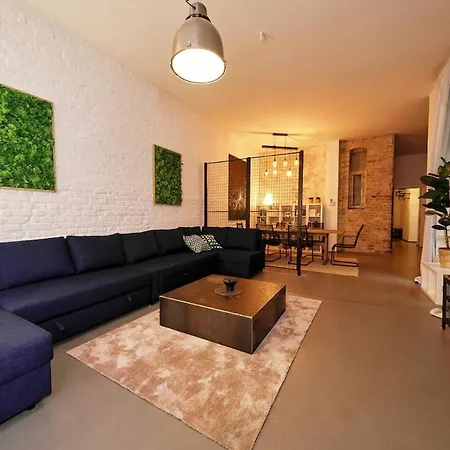 Apartment Staywell - Industrielles Loft Naehe Alexanderplatz